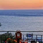 بيت للعطل House Myrties